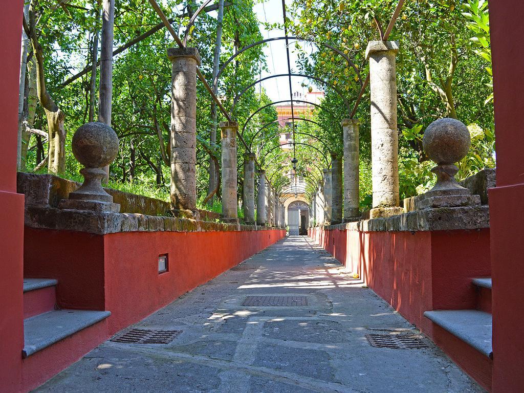 The Secret Garden Relais Otel Piano di Sorrento Dış mekan fotoğraf