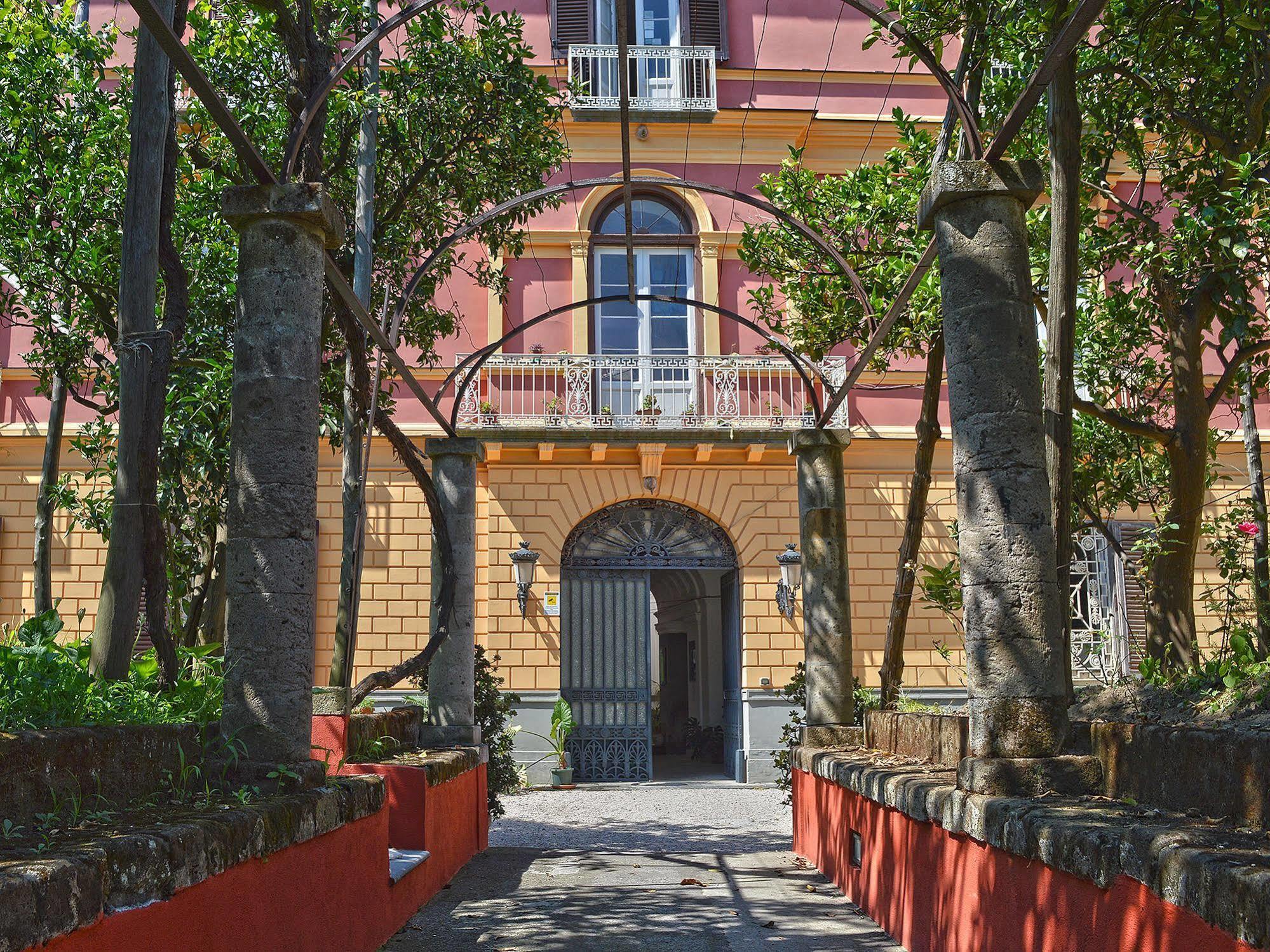 The Secret Garden Relais Otel Piano di Sorrento Dış mekan fotoğraf